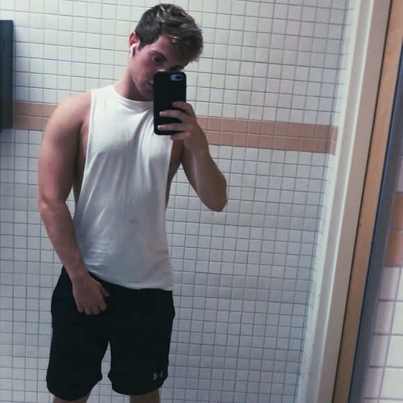 Meet your Posher, Evan - Picture 2 of 2